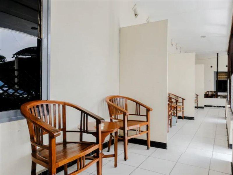 Hotel Palem 1 Syariah Redpartner Маланг Екстер'єр фото